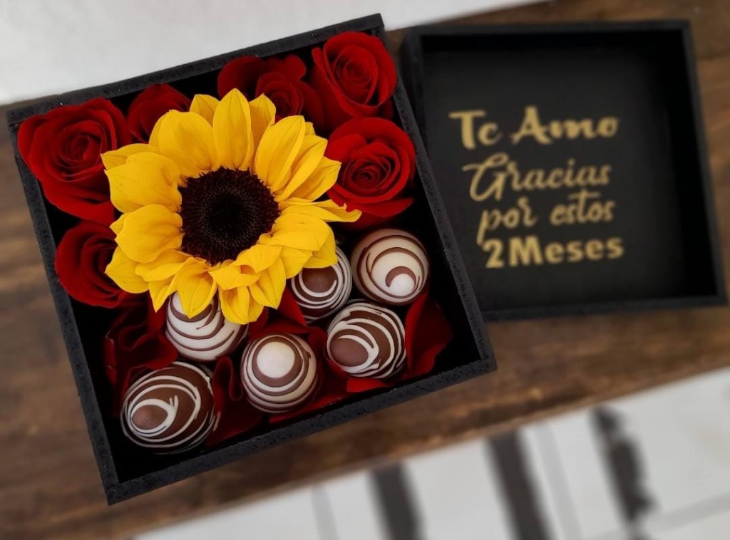 Caja Detalle 'Gracias por estos 2 Meses'